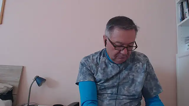 YOU6me online show from October 2025 07:56:01 AM