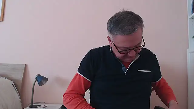 YOU6me online show from November 2025 09:41:01 AM