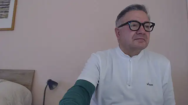 YOU6me online show from December 2025 08:46:02 AM