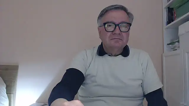 YOU6me online show from January 2026 04:43:01 PM