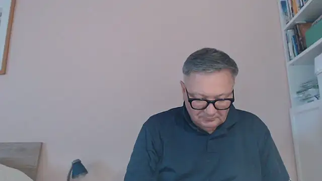 Snapshot of YOU6me chatting on May 2026 04:04:02 PM YOU6me online show from May 2026 04:04:02 PM
