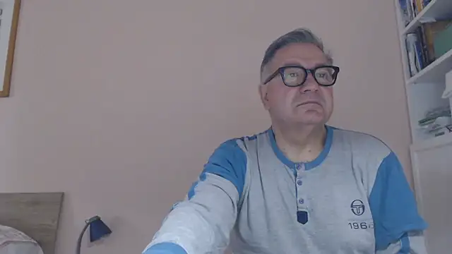 YOU6me online show from June 2026 04:35:02 AM
