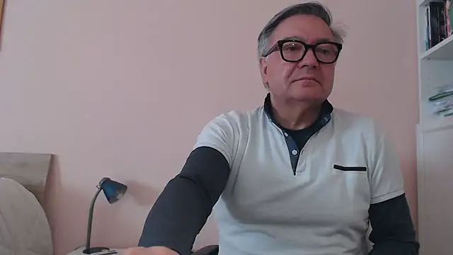 YOU6me online show from February 2026 08:54:02 AM