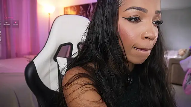 Snapshot of eimi_space chatting on November 2025 08:57:02 PM eimi space online show from November 2025 08:57:02 PM