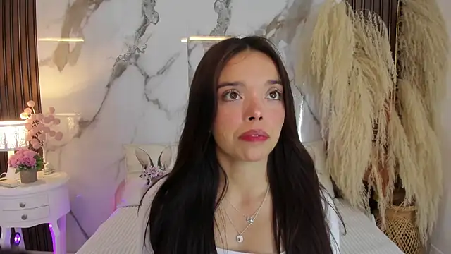 hannahill69 online show from November 2025 04:49:02 AM