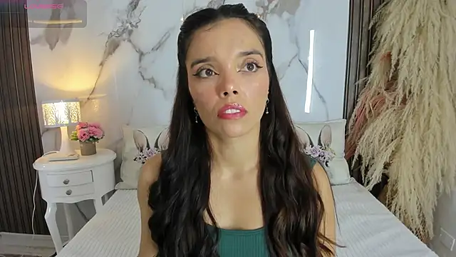 hannahill69 online show from February 2026 04:56:02 AM