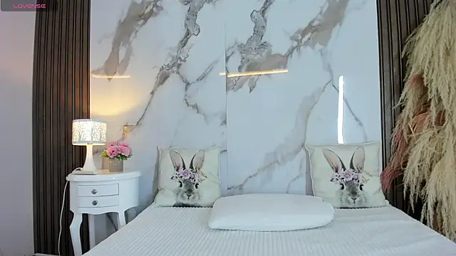 hannahill69 online show from March 2026 04:41:01 AM