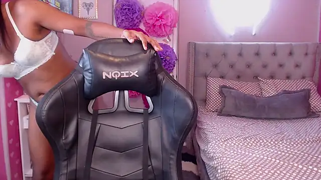 alexa rodriicum online show from June 2026 07:18:02 PM