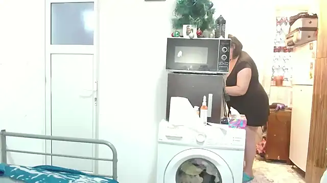 Snapshot of RidemerafSuzana chatting on December 2025 11:42:01 AM RidemerafSuzana online show from December 2025 11:42:01 AM