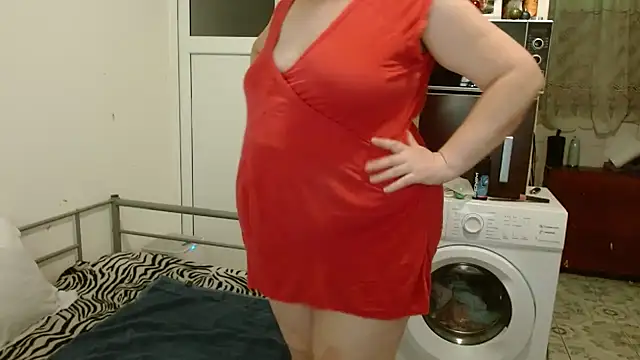 Snapshot of RidemerafSuzana chatting on February 2025 08:31:01 PM RidemerafSuzana online show from February 2025 08:31:01 PM