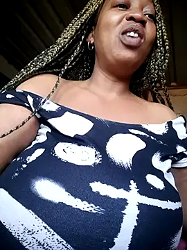 winterqueenx online show from June 2026 10:32:01 AM