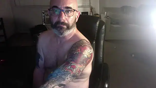 Snapshot of palidin1 chatting on February 2026 06:22:01 AM palidin1 online show from February 2026 06:22:01 AM