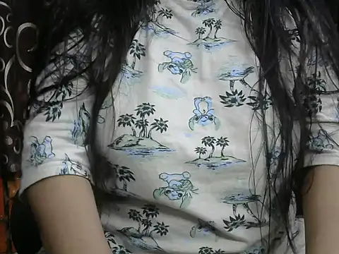 Bold-Radhika online show from November 2025 12:27:01 PM