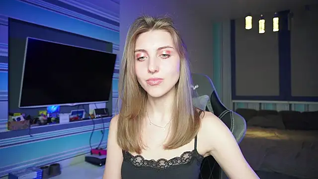 CassiaBlade1 online show from September 2025 06:44:01 PM