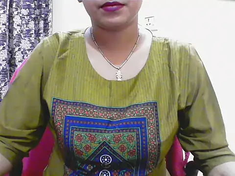 LovingPihu online show from May 2026 05:43:01 AM
