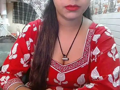 LovingPihu online show from November 2025 06:17:01 AM