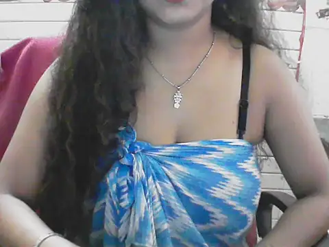 Snapshot of LovingPihu chatting on June 2026 04:34:01 AM LovingPihu online show from June 2026 04:34:01 AM