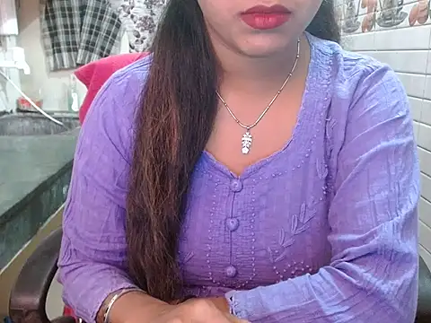 LovingPihu online show from March 2026 05:33:02 AM