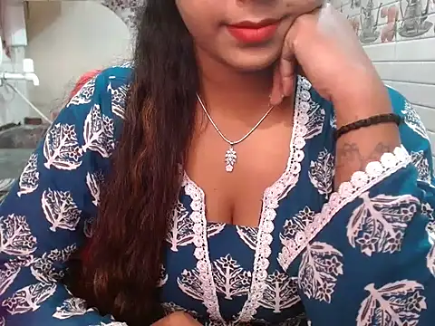 LovingPihu online show from January 2026 07:47:02 AM