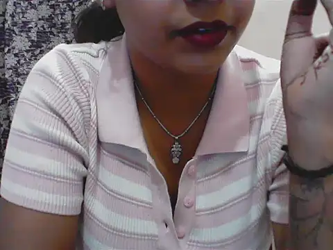 LovingPihu online show from May 2026 05:58:02 AM