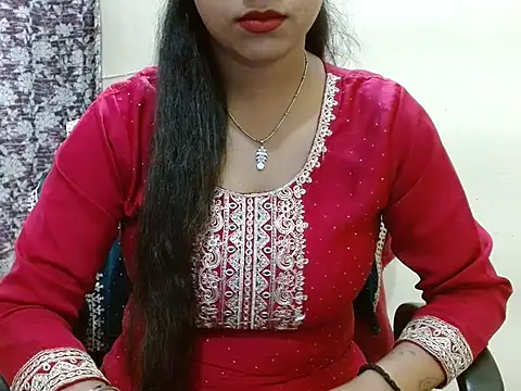 LovingPihu online show from April 2026 05:25:02 AM