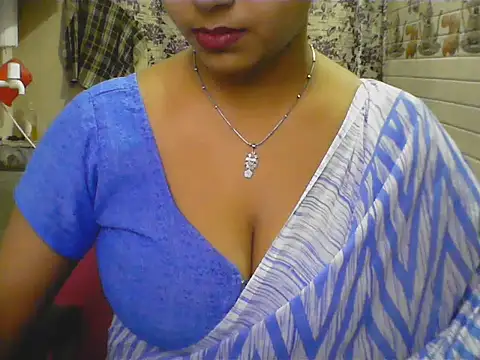 LovingPihu online show from May 2026 06:10:02 AM