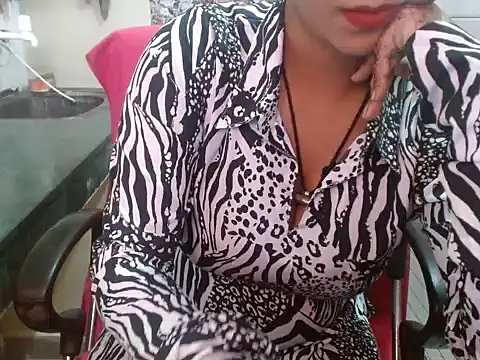 LovingPihu online show from October 2025 05:39:01 AM