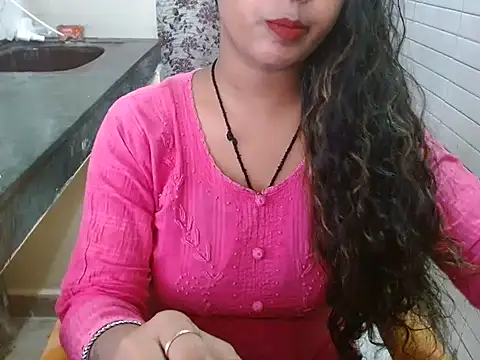 Snapshot of LovingPihu chatting on September 2025 05:25:02 AM LovingPihu online show from September 2025 05:25:02 AM