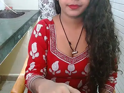 Snapshot of LovingPihu chatting on October 2025 05:53:01 AM LovingPihu online show from October 2025 05:53:01 AM