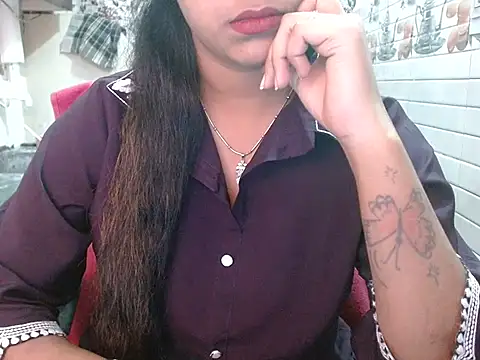 LovingPihu online show from March 2026 06:02:02 AM