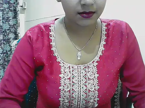 LovingPihu online show from May 2026 05:37:01 AM