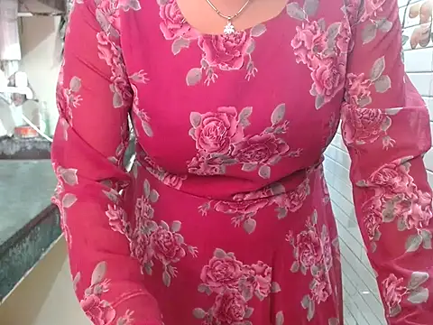 LovingPihu online show from February 2026 05:41:02 AM