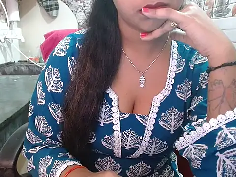 LovingPihu online show from March 2026 05:29:02 AM