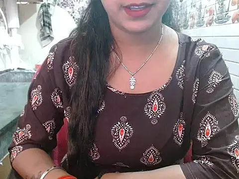 LovingPihu online show from April 2026 05:25:01 AM