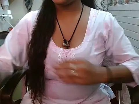 LovingPihu online show from November 2025 05:55:02 AM