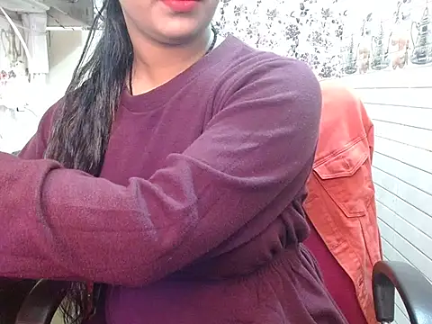 LovingPihu online show from December 2025 06:02:01 AM