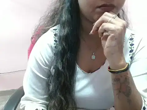 Snapshot of LovingPihu chatting on March 2025 11:51:01 AM LovingPihu online show from March 2025 11:51:01 AM