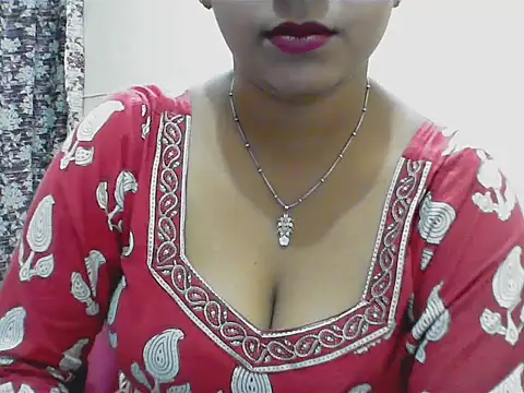 LovingPihu online show from May 2026 05:34:02 AM