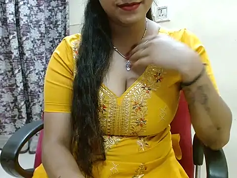 LovingPihu online show from April 2026 05:58:01 AM