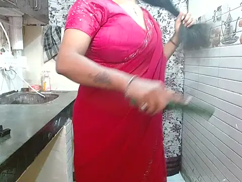 LovingPihu online show from January 2026 05:33:02 AM