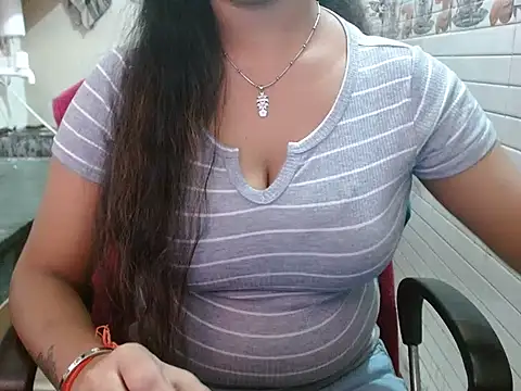 LovingPihu online show from April 2026 04:41:02 AM