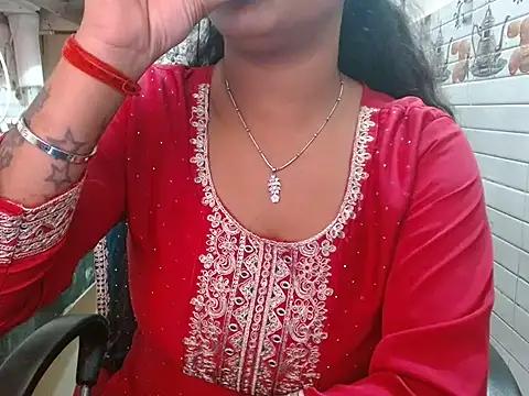 LovingPihu online show from March 2026 06:04:01 AM