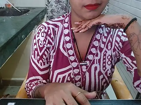 Snapshot of LovingPihu chatting on October 2025 05:17:02 AM LovingPihu online show from October 2025 05:17:02 AM