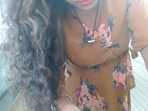 Snapshot of LovingPihu chatting on September 2025 05:08:02 AM LovingPihu online show from September 2025 05:08:02 AM