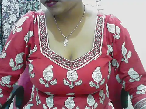 LovingPihu online show from May 2026 06:00:01 AM