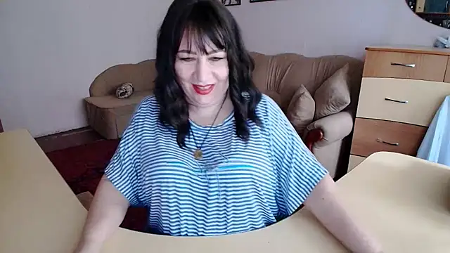 Lucretia Goldi  online show from November 2025 11:21:02 AM