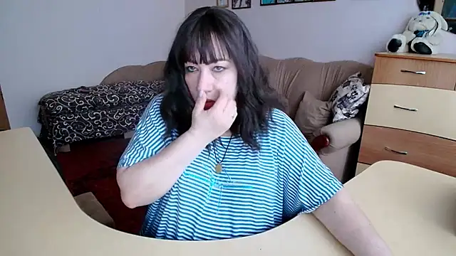 Lucretia Goldi  online show from February 2026 01:00:01 PM