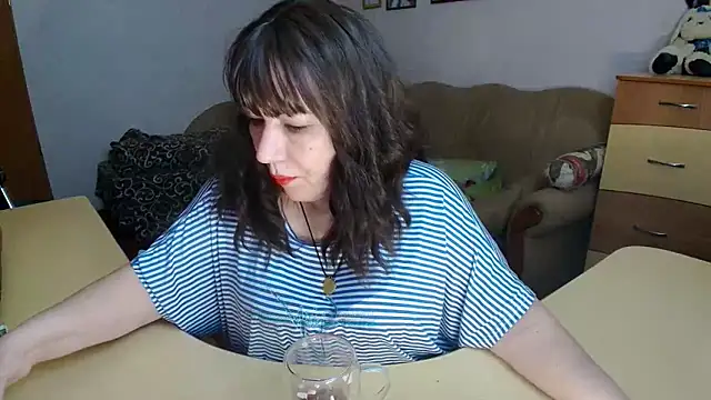 Lucretia Goldi  online show from February 2026 09:33:02 PM