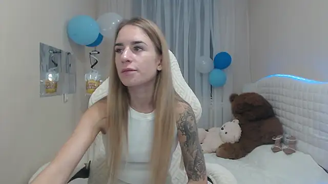 Snapshot of DeboraHorny chatting on October 2025 06:06:01 AM DeboraHorny online show from October 2025 06:06:01 AM