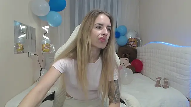 Snapshot of DeboraHorny chatting on October 2025 06:03:02 AM DeboraHorny online show from October 2025 06:03:02 AM